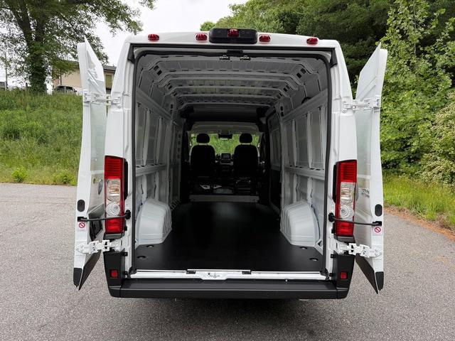 2026 Ram ProMaster Cargo Van Tradesman High Roof 159" WB EXT w/Pass Seat