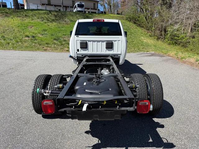 2026 Ram 5500 Chassis Cab Tradesman/Big Horn