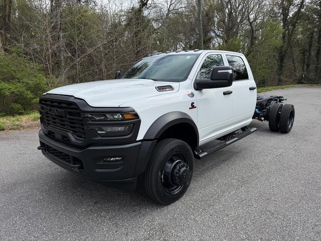 2026 RAM Ram 5500 Chassis Cab RAM 5500 TRADESMAN CHASSIS CREW CAB 4X4 84 CA