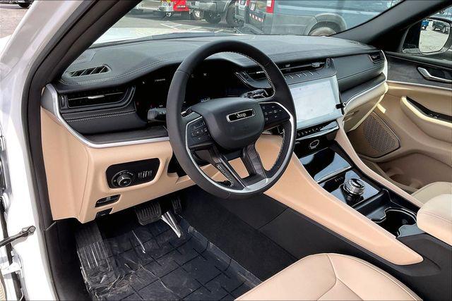 2026 Jeep Grand Cherokee Limited 4x2
