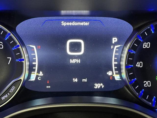 2026 Chrysler Pacifica Select AWD