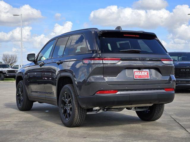 2026 Jeep Grand Cherokee GRAND CHEROKEE LAREDO ALTITUDE 4X2