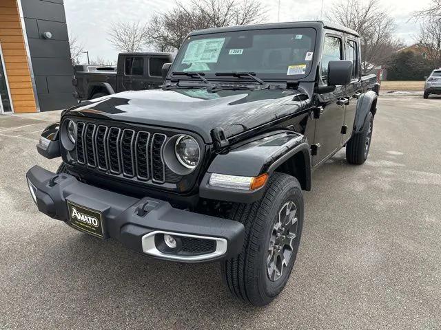 2026 Jeep Gladiator GLADIATOR SAHARA 4X4
