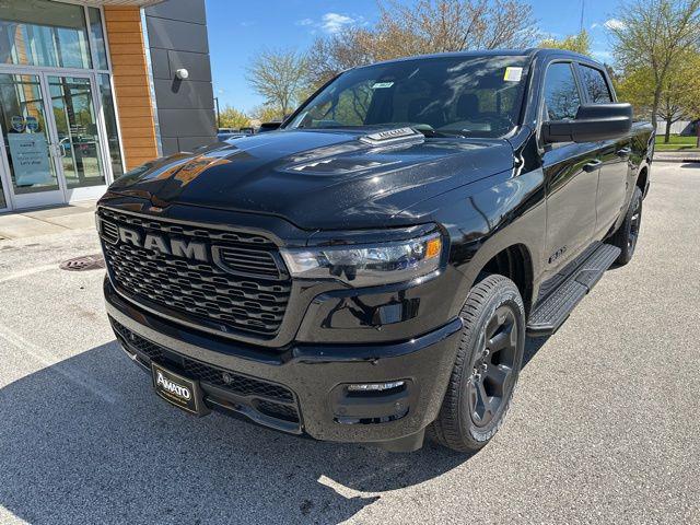 2026 RAM Ram 1500 RAM 1500 EXPRESS CREW CAB 4X4 57 BOX