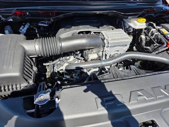 2026 Ram 1500 Laramie Crew Cab 4x4 5'7" Box
