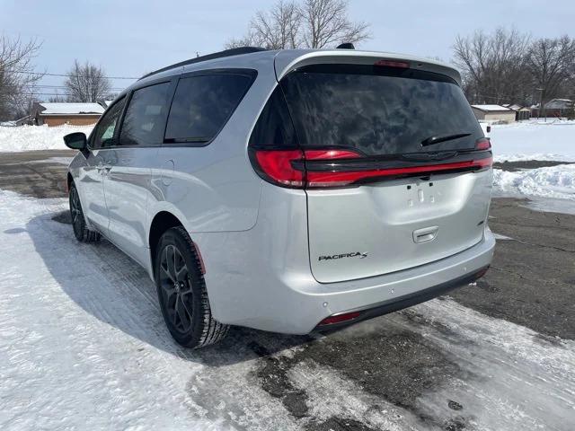 2026 Chrysler Pacifica PACIFICA SELECT AWD