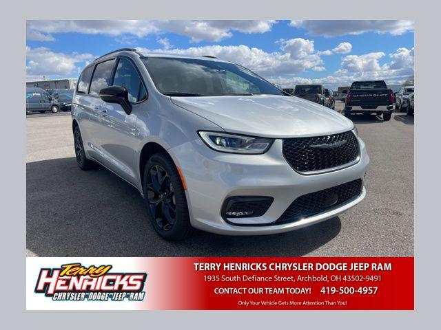 2026 Chrysler Pacifica PACIFICA SELECT AWD