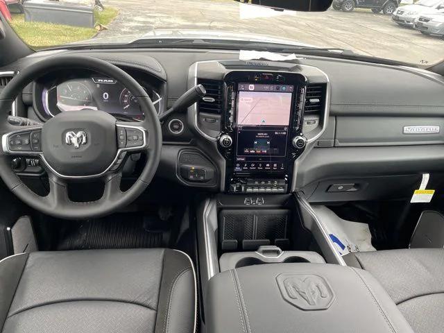 2026 RAM Ram 5500 Chassis Cab RAM 5500 BIG HORN CHASSIS CREW CAB 4X4 60 CA