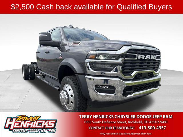 2026 RAM 5500 Chassis RAM 5500 TRADESMAN CHASSIS CREW CAB 4X4 84 CA