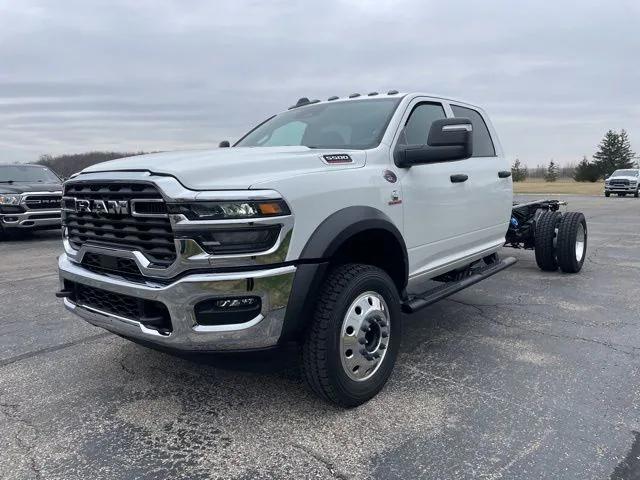 2026 RAM Ram 5500 Chassis Cab RAM 5500 TRADESMAN CHASSIS CREW CAB 4X4 84 CA