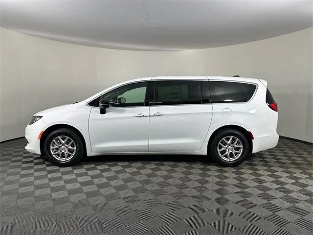 2026 Chrysler Voyager VOYAGER LX