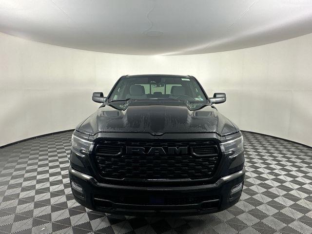 2026 Ram 1500 Express Crew Cab 4x4 5'7" Box