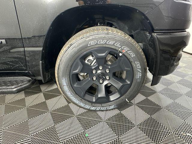 2026 Ram 1500 Express Crew Cab 4x4 5'7" Box