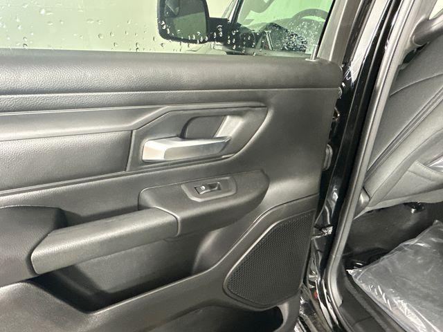 2026 Ram 1500 Express Crew Cab 4x4 5'7" Box