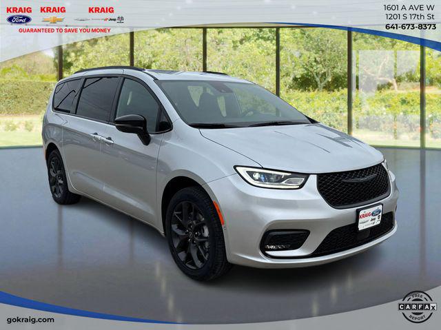 2026 Chrysler Pacifica PACIFICA SELECT AWD