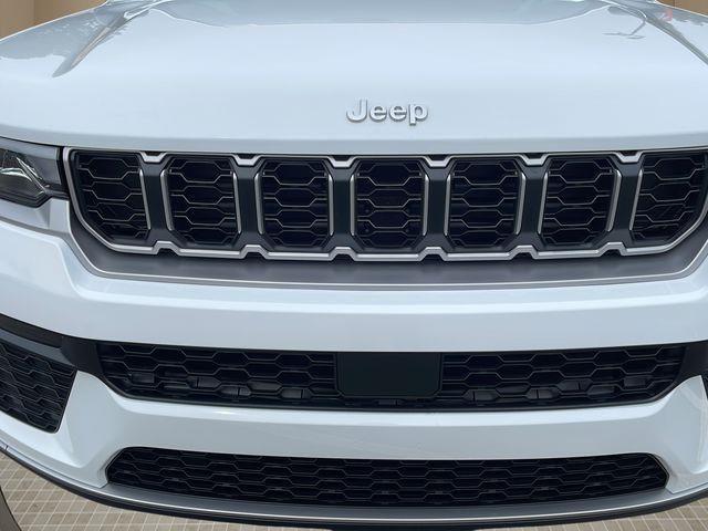 2026 Jeep Grand Cherokee Limited 4x2