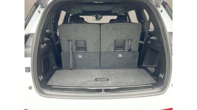 2026 Jeep Grand Cherokee Limited 4x2