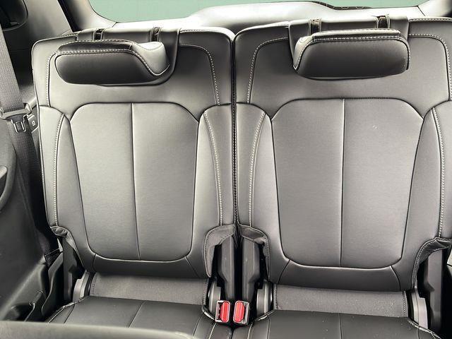 2026 Jeep Grand Cherokee Limited 4x2