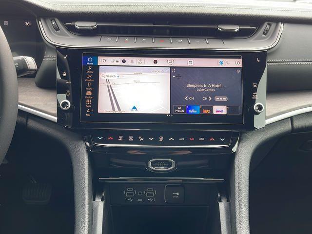 2026 Jeep Grand Cherokee Limited 4x2