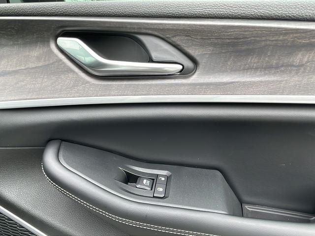 2026 Jeep Grand Cherokee Limited 4x2