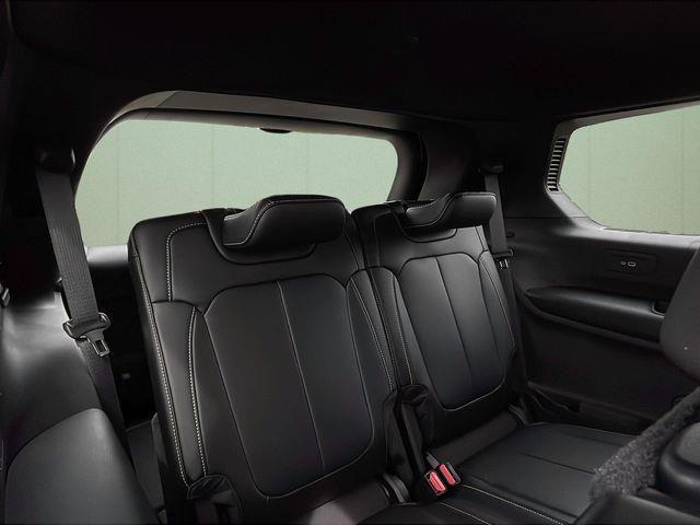 2026 Jeep Grand Cherokee Limited 4x2
