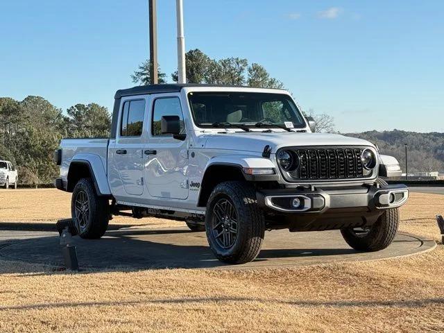 2026 Jeep Gladiator GLADIATOR SPORT S 4X4 2026 Jeep Gladiator GLADIATOR SPORT S 4X4