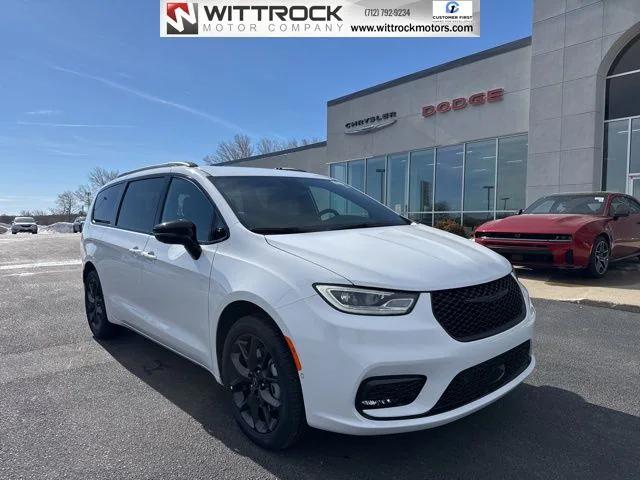 2026 Chrysler Pacifica PACIFICA SELECT AWD
