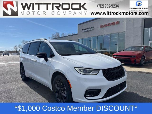 2026 Chrysler Pacifica PACIFICA SELECT AWD
