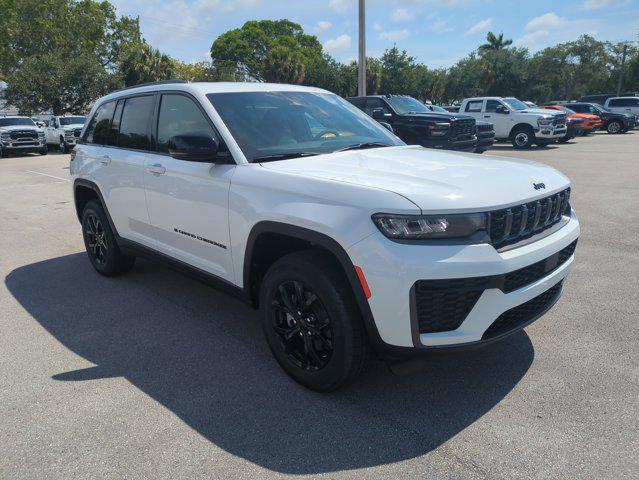 2026 Jeep Grand Cherokee Altitude 4x2