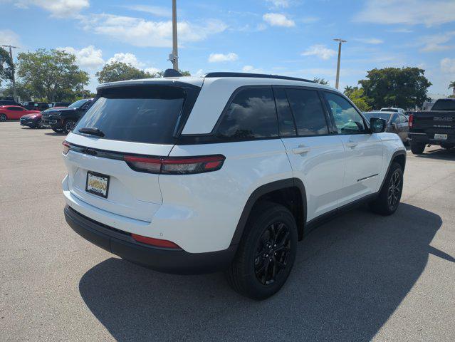 2026 Jeep Grand Cherokee Altitude 4x2