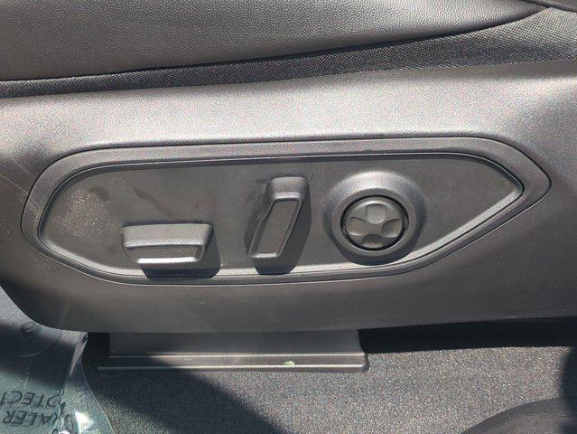 2026 Jeep Grand Cherokee Altitude 4x2