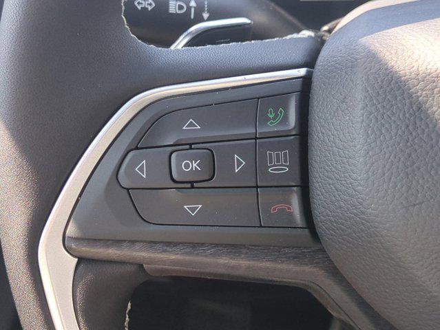 2026 Jeep Grand Cherokee Altitude 4x2