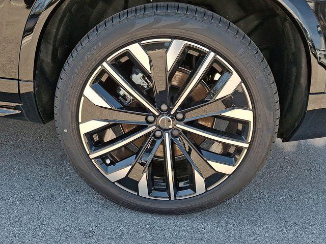 2026 Volvo XC90 Plus, B6 AWD Gas (mild hybrid), Gasoline, Bright, 7 Seats