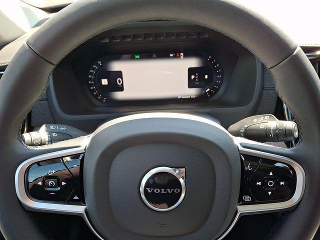 2026 Volvo XC90 Plus, B6 AWD Gas (mild hybrid), Gasoline, Bright, 7 Seats