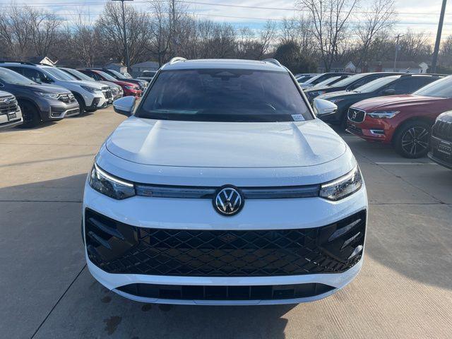 2026 Volkswagen Tiguan SEL R-Line Turbo