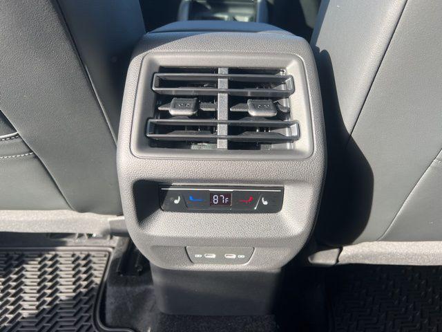 2026 Volkswagen Tiguan SEL R-Line Turbo