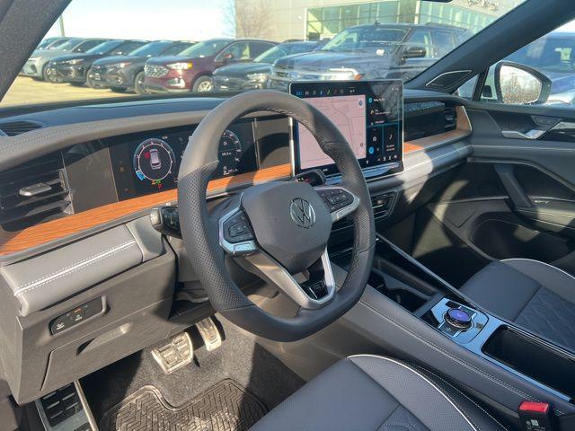 2026 Volkswagen Tiguan SEL R-Line Turbo