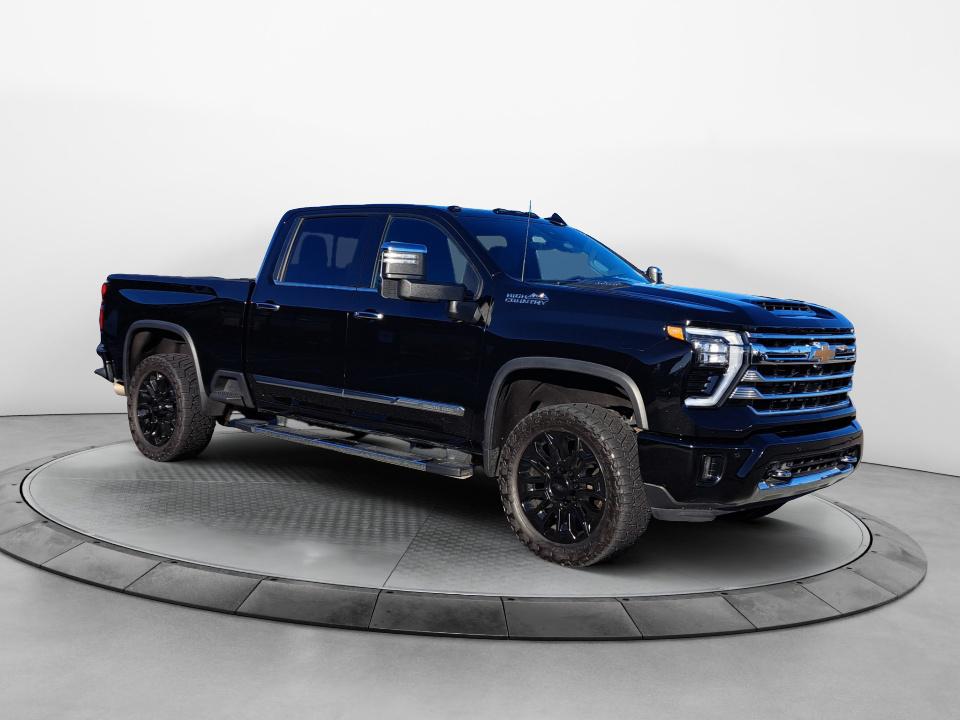 2025 Chevrolet Silverado 2500HD High Country's photo