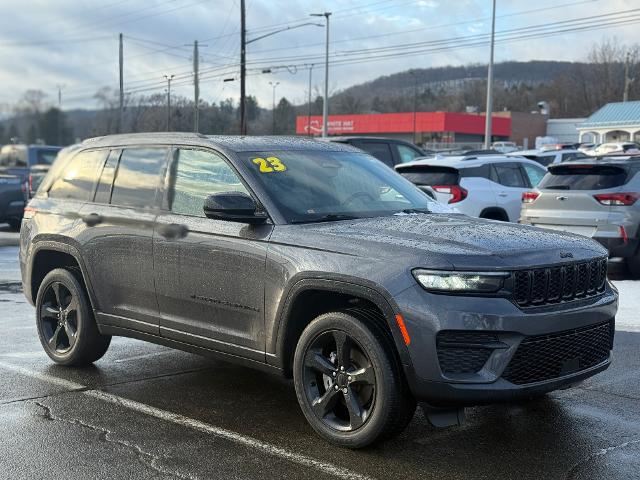2023 Jeep Grand Cherokee Altitude 4x4 for sale in Elmira, NY