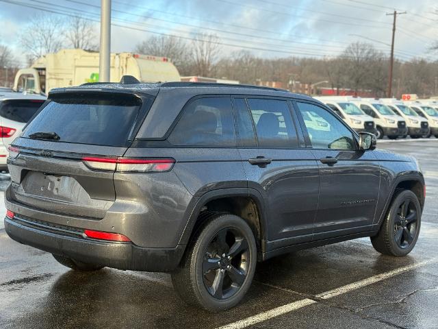 2023 Jeep Grand Cherokee Altitude 4x4