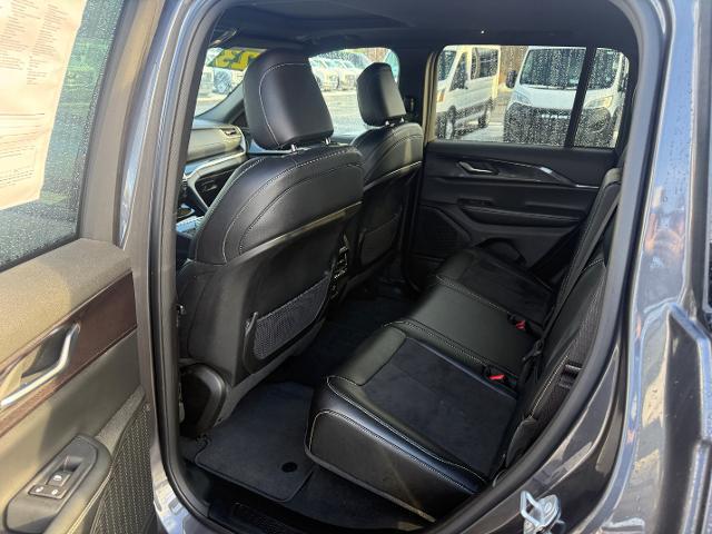 2023 Jeep Grand Cherokee Altitude 4x4