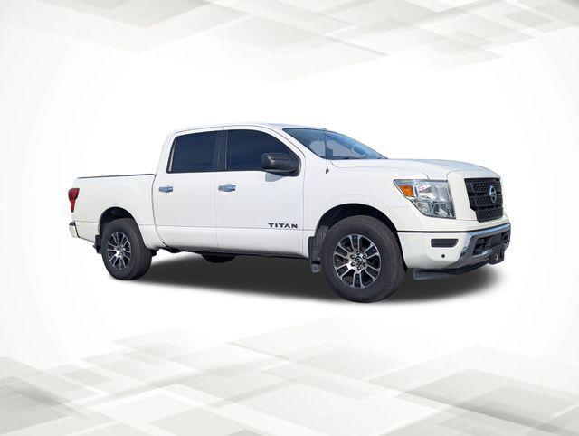 2021 Nissan TITAN Crew Cab SV 4x4