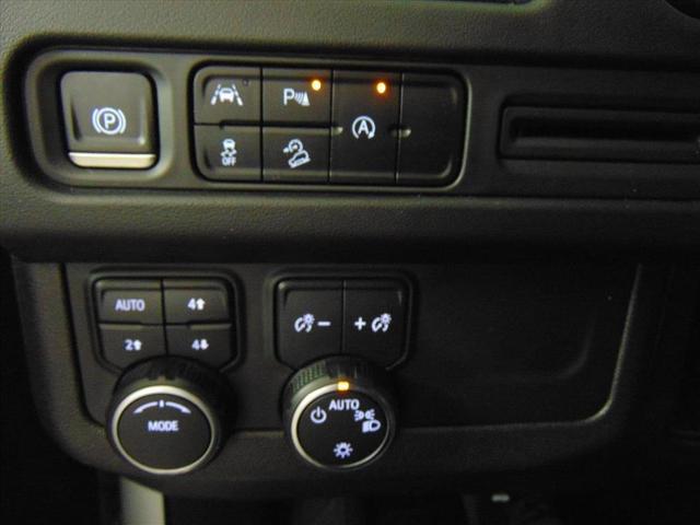 2023 Chevrolet Suburban 4WD Premier