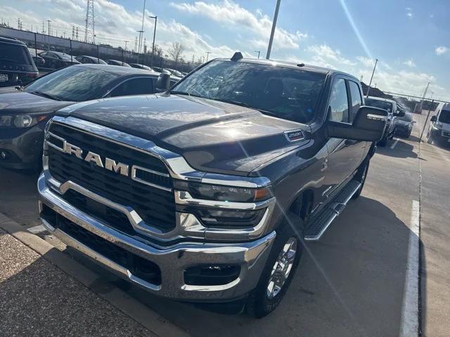 2025 RAM 2500 Big Horn Crew Cab 4x4 64 Box