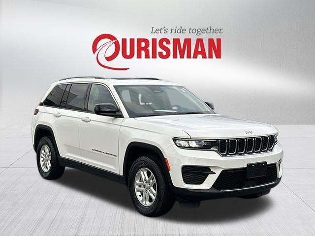 2023 Jeep Grand Cherokee Laredo 4x4