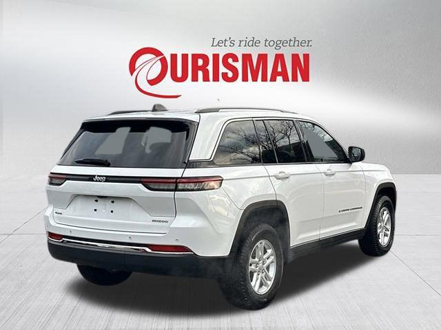 2023 Jeep Grand Cherokee Laredo 4x4