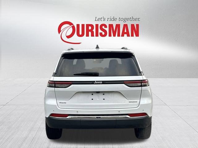 2023 Jeep Grand Cherokee Laredo 4x4