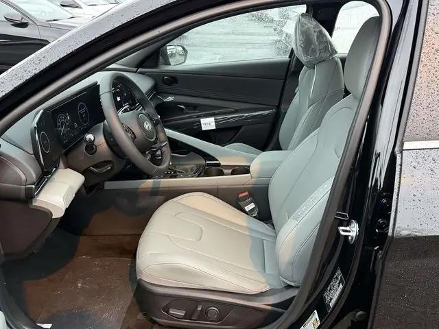 2025 Hyundai Elantra Hybrid Limited
