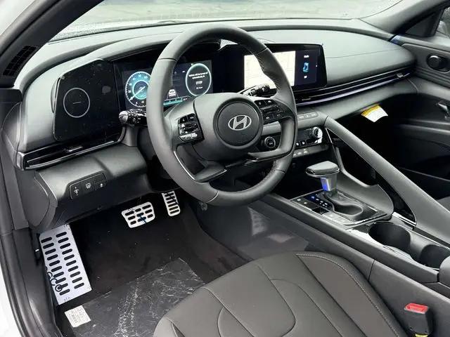 2025 Hyundai Elantra Hybrid SEL Sport