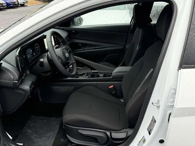 2025 Hyundai Elantra Hybrid SEL Sport